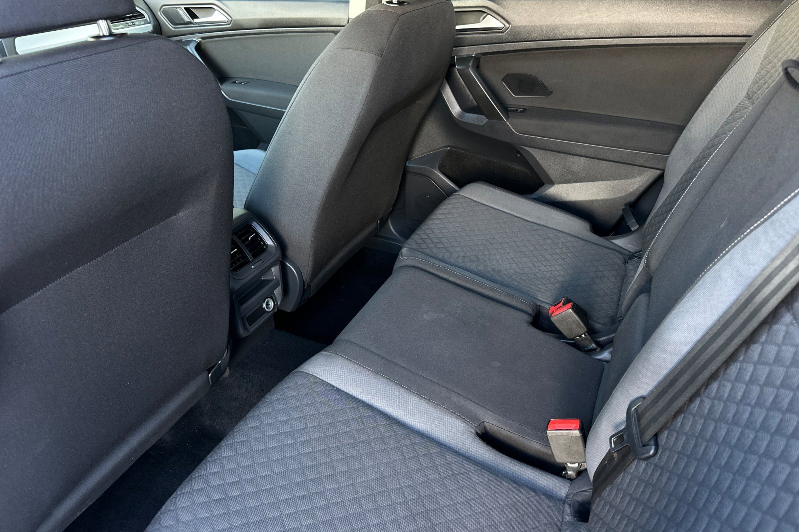 Used 2021 Volkswagen Tiguan S image 12