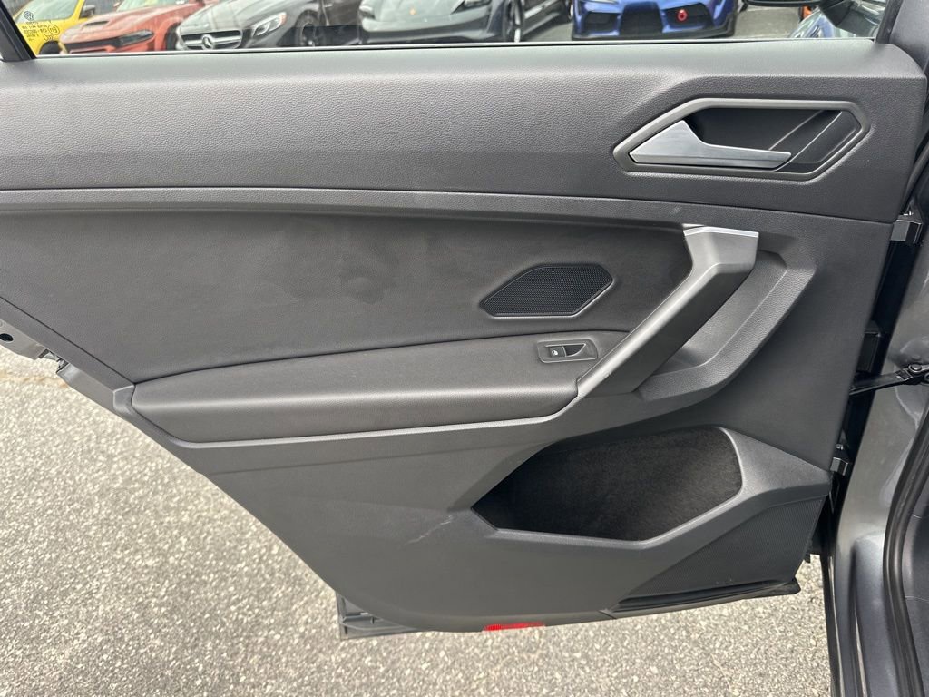 Used 2021 Volkswagen Tiguan SE image 26