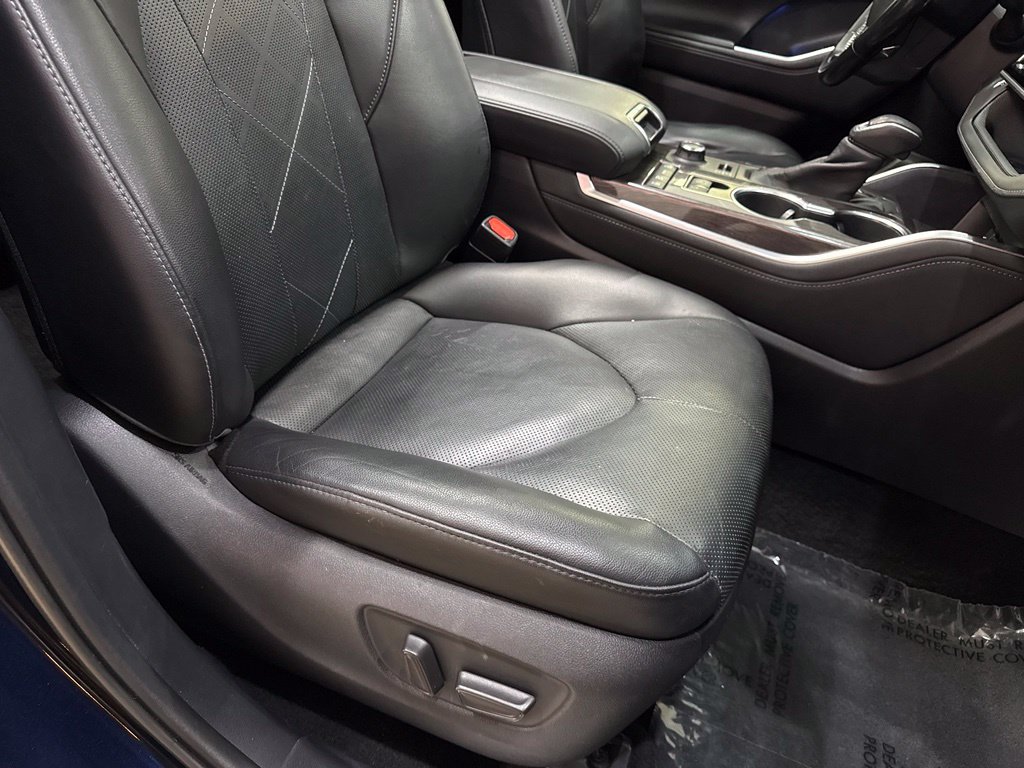 Used 2020 Toyota Highlander Platinum AWD/4WD image 33