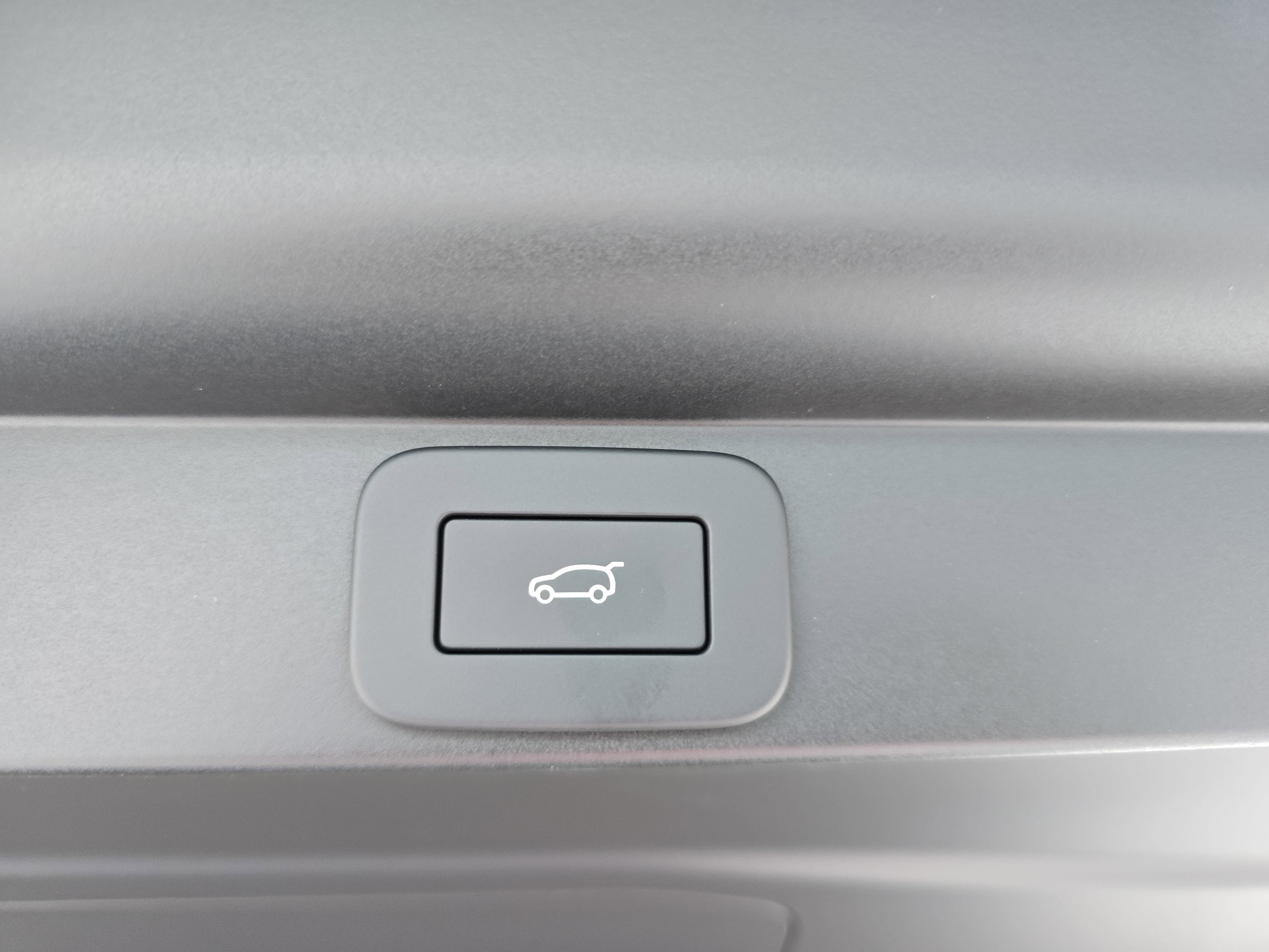 New 2026 Land Rover Range Rover SE AWD/4WD image 13