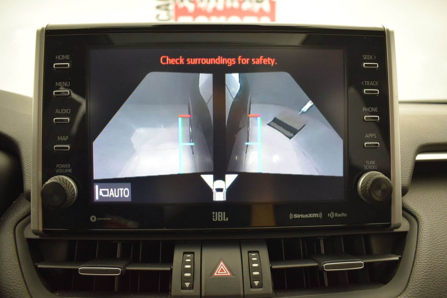 Used 2022 Toyota RAV4 Limited AWD/4WD image 23