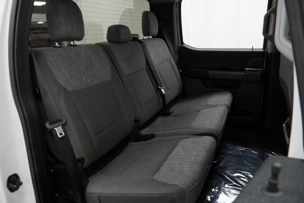 Used 2022 Ford F150 Lightning XLT AWD/4WD image 41