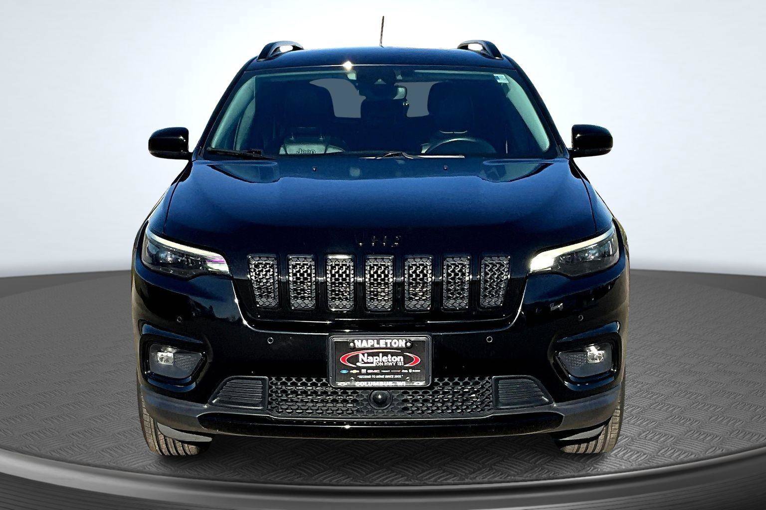 Used 2023 Jeep Cherokee Altitude Lux image 3