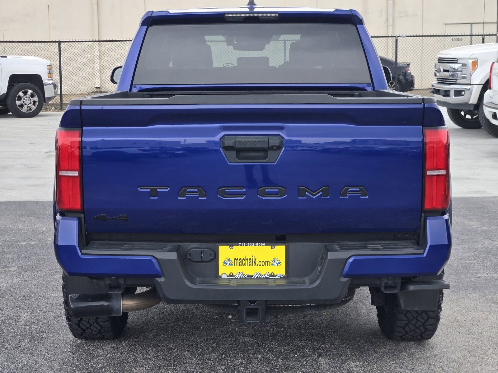 Used 2024 Toyota Tacoma TRD Sport AWD/4WD image 7