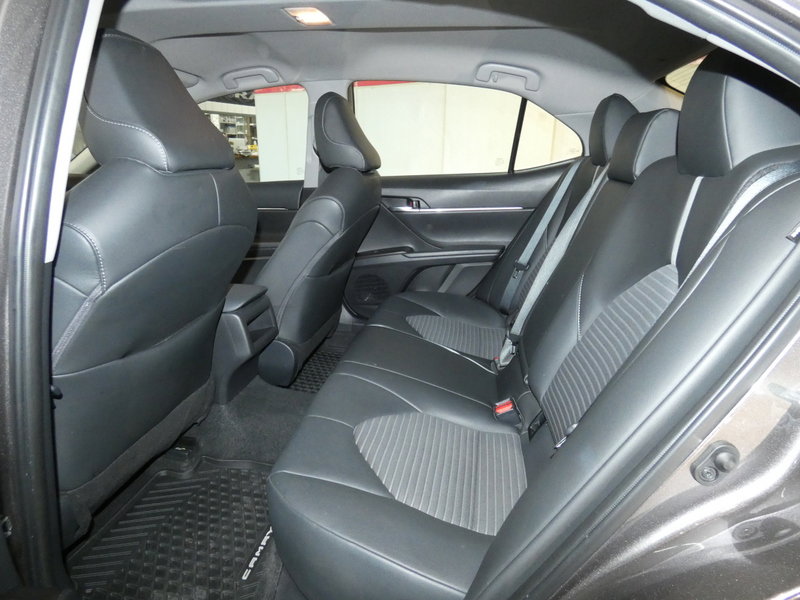 Used 2024 Toyota Camry SE image 21