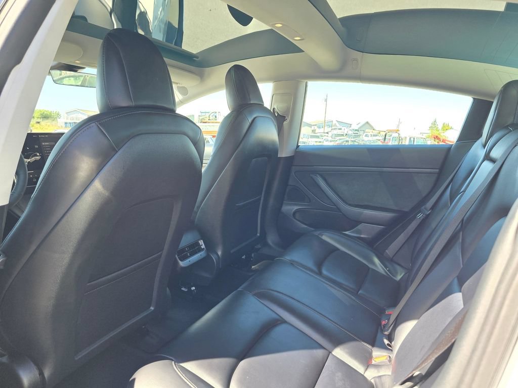 Used 2021 Tesla Model 3 Standard Range Plus RWD image 13
