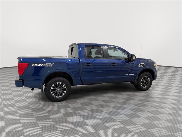 Used 2017 Nissan Titan PRO-4X image 12