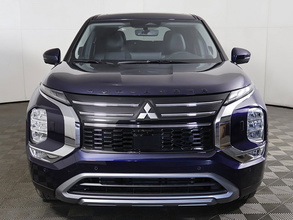 New 2025 Mitsubishi Outlander SE image 14