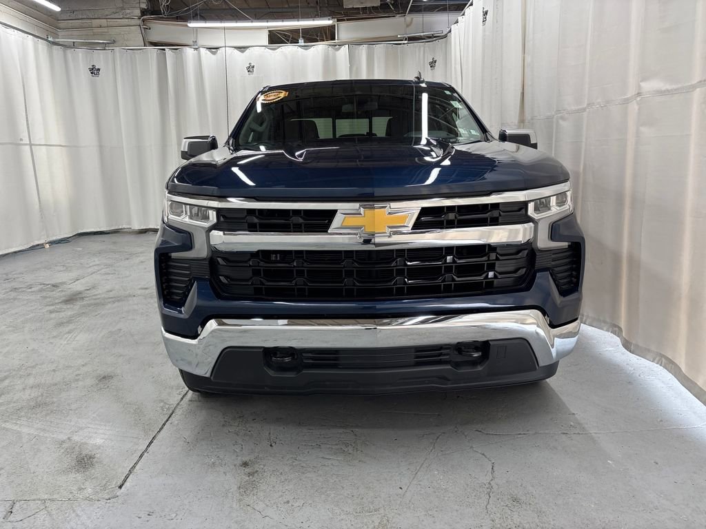 Used 2022 Chevrolet Silverado 1500 LT w/ Z71 Off-Road Package image 8