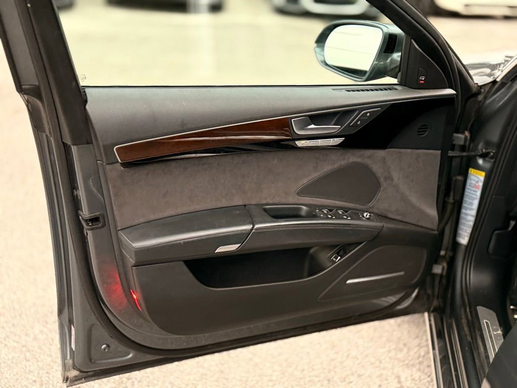 Used 2016 Audi A8 L 3.0T w/ Executive Package image 14