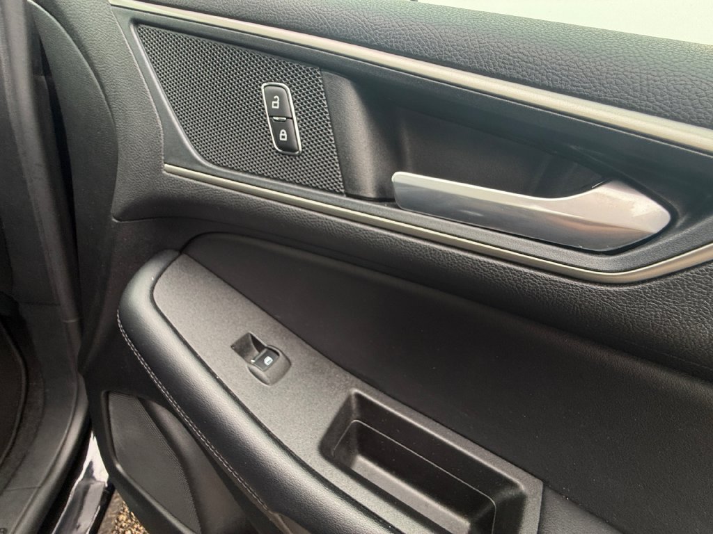 Used 2024 Ford Edge SEL AWD/4WD image 39