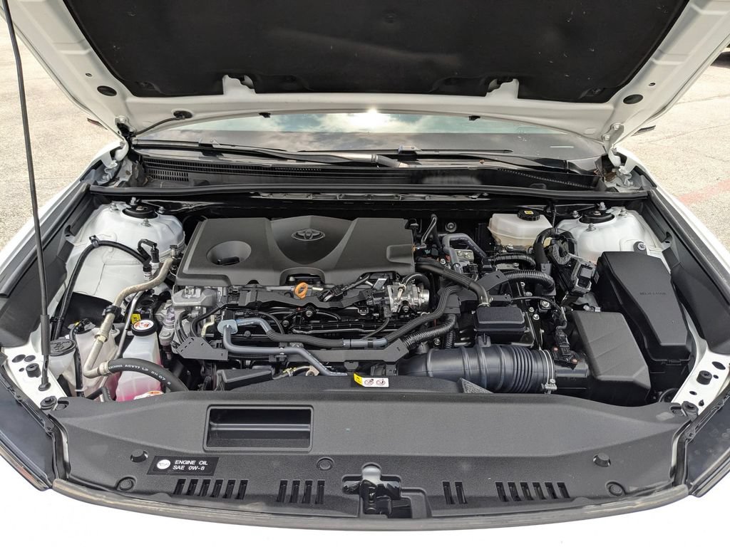 Used 2025 Toyota Camry LE FWD image 30