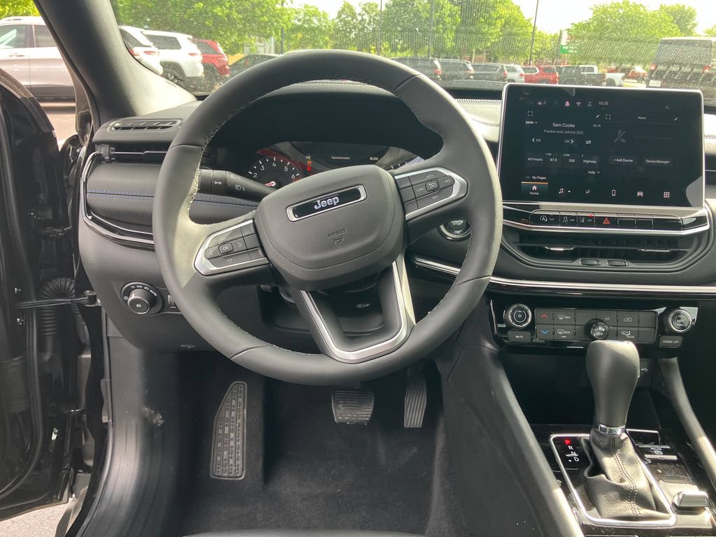 New 2026 Jeep Compass Latitude AWD/4WD image 16