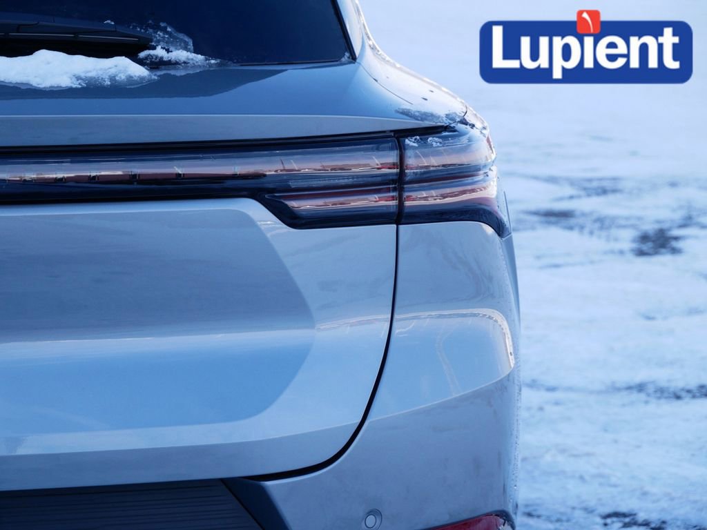 New 2026 Chevrolet Equinox EV LT image 6