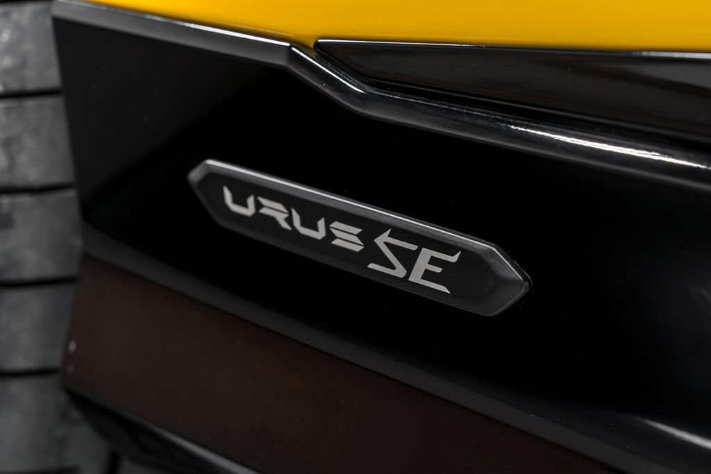 Used 2025 Lamborghini Urus S AWD/4WD image 56
