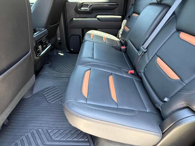 Used 2024 GMC Sierra 1500 AT4 w/ AT4 Premium Package AWD/4WD image 17