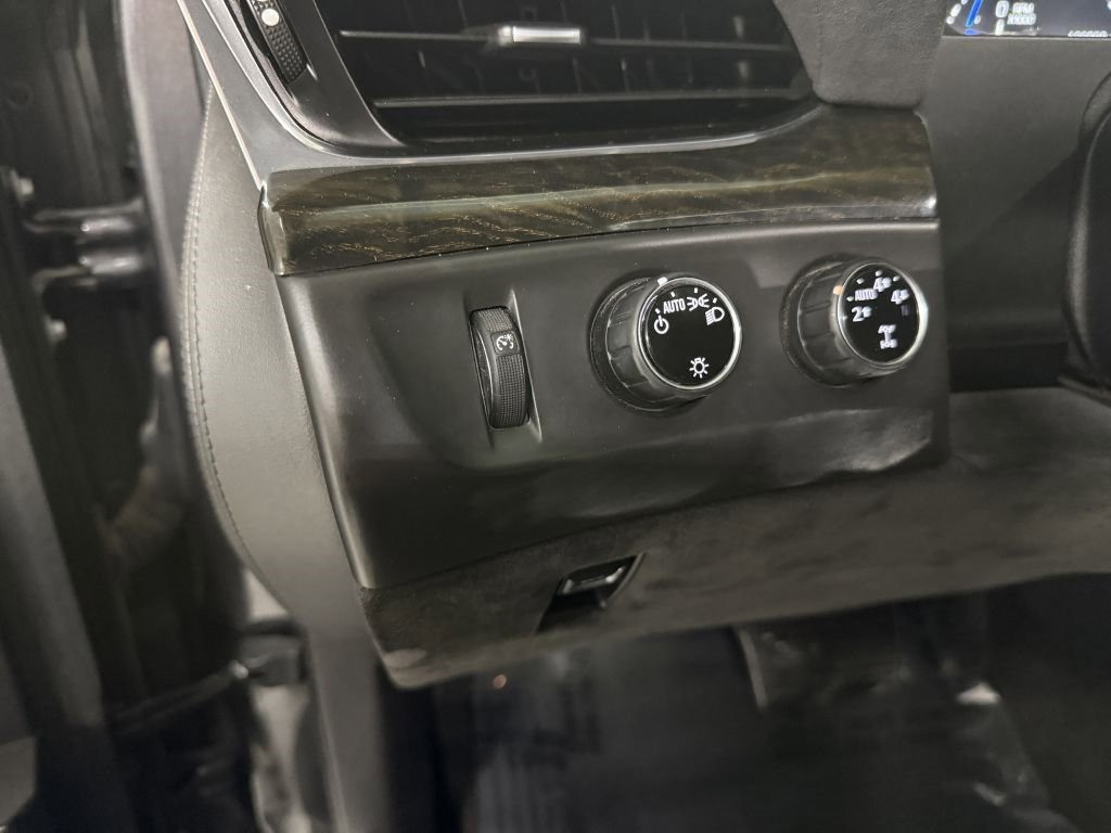 Used 2016 Cadillac Escalade ESV Platinum image 10