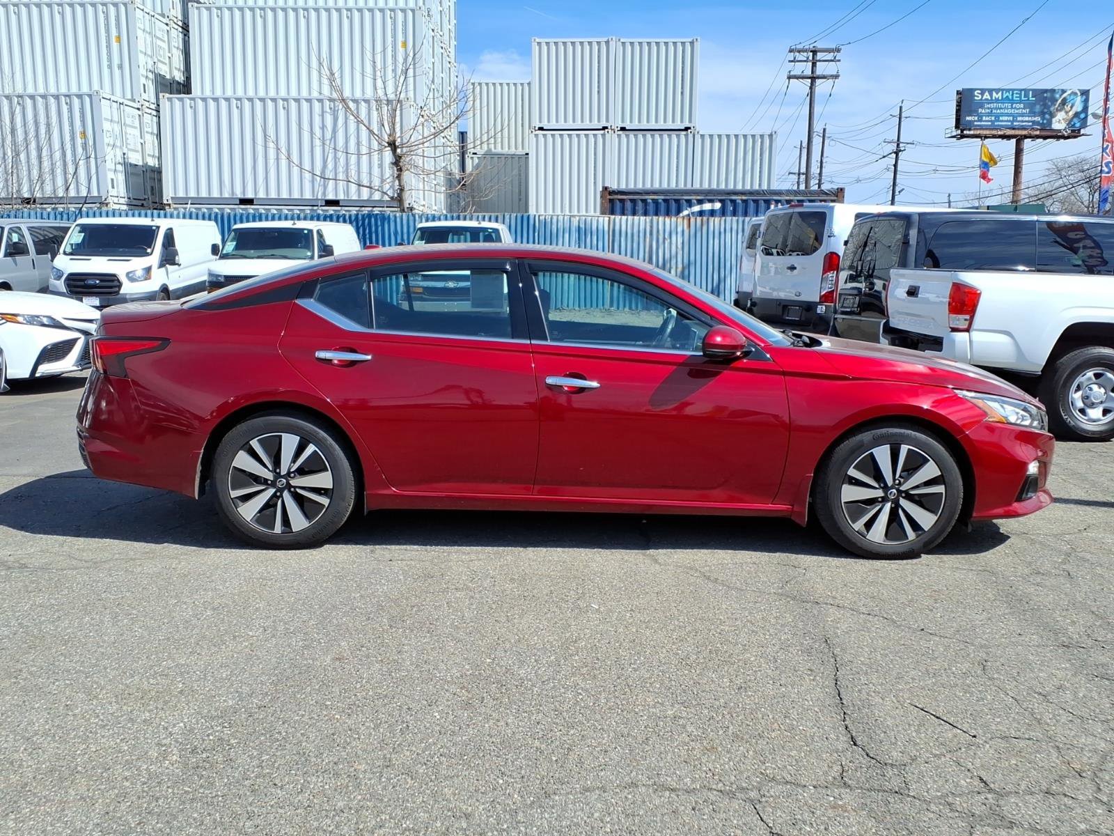 Used 2019 Nissan Altima 2.5 SV FWD image 8