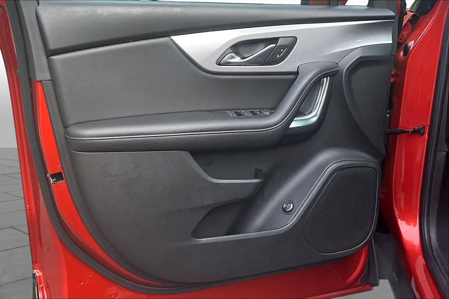 Used 2021 Chevrolet Blazer LT FWD image 21