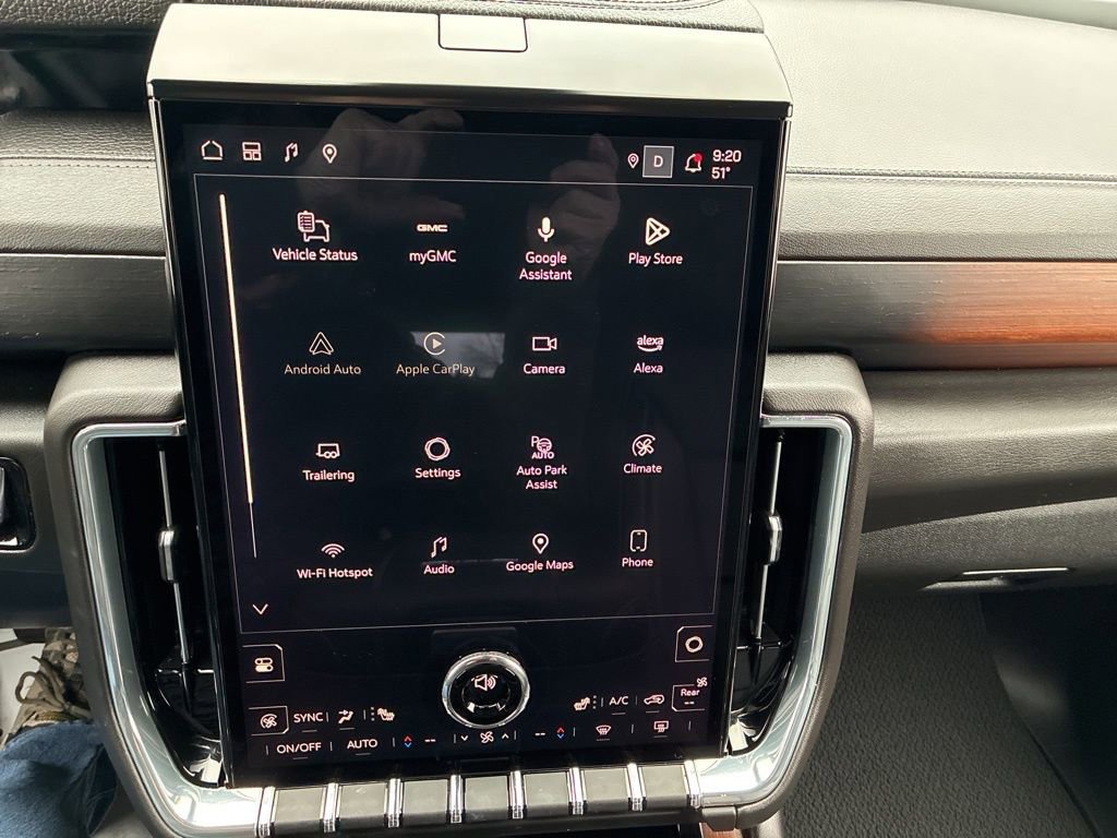 Used 2025 GMC Yukon Denali image 8