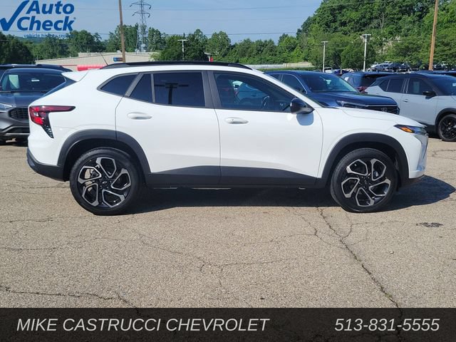Used 2026 Chevrolet Trax RS FWD image 6