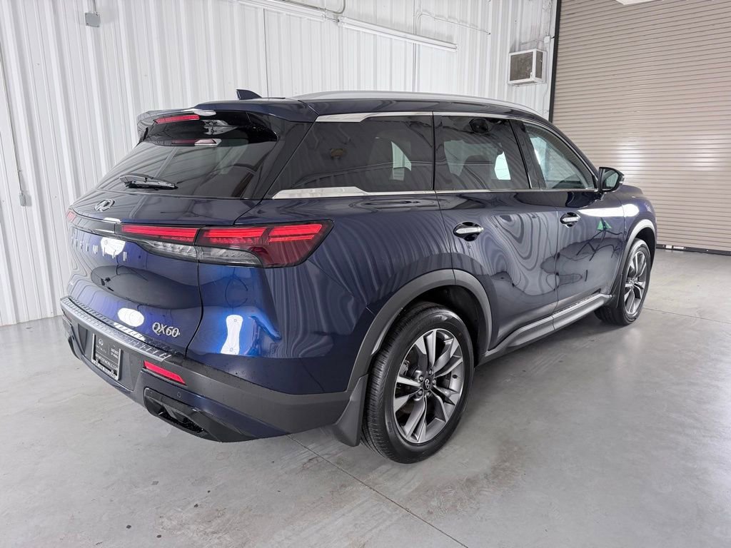 Certified 2023 INFINITI QX60 Luxe w/ Cargo Package FWD image 5