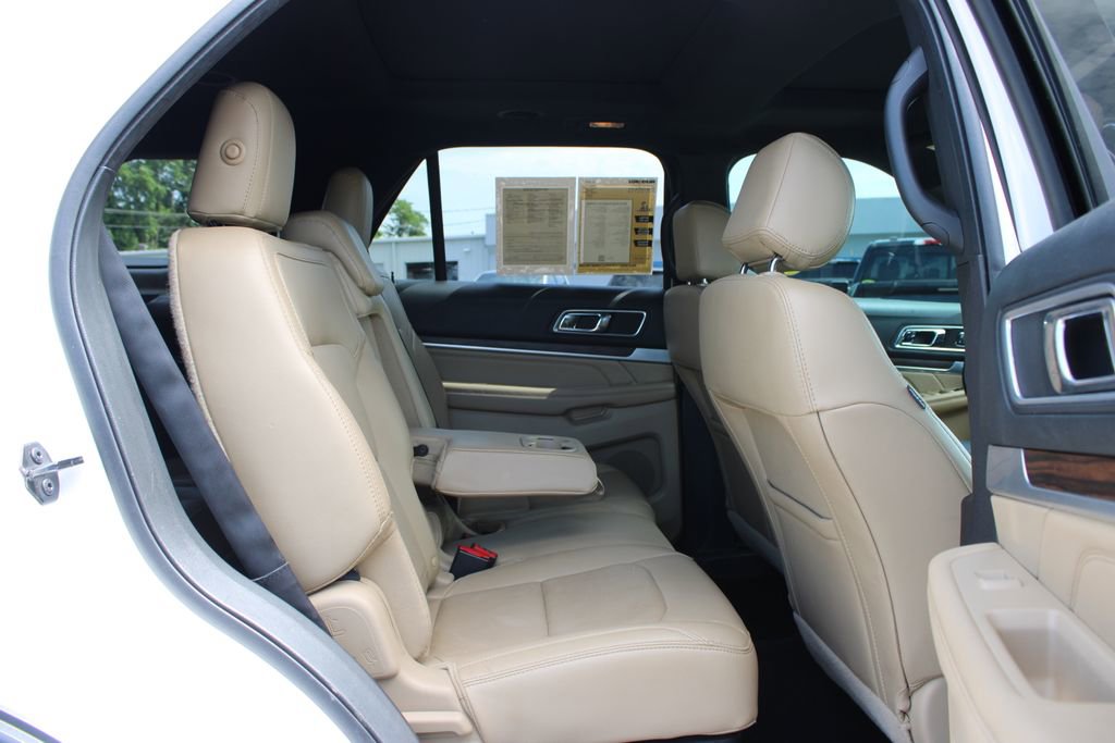 Used 2017 Ford Explorer Limited w/ Equipment Group 301A FWD image 34
