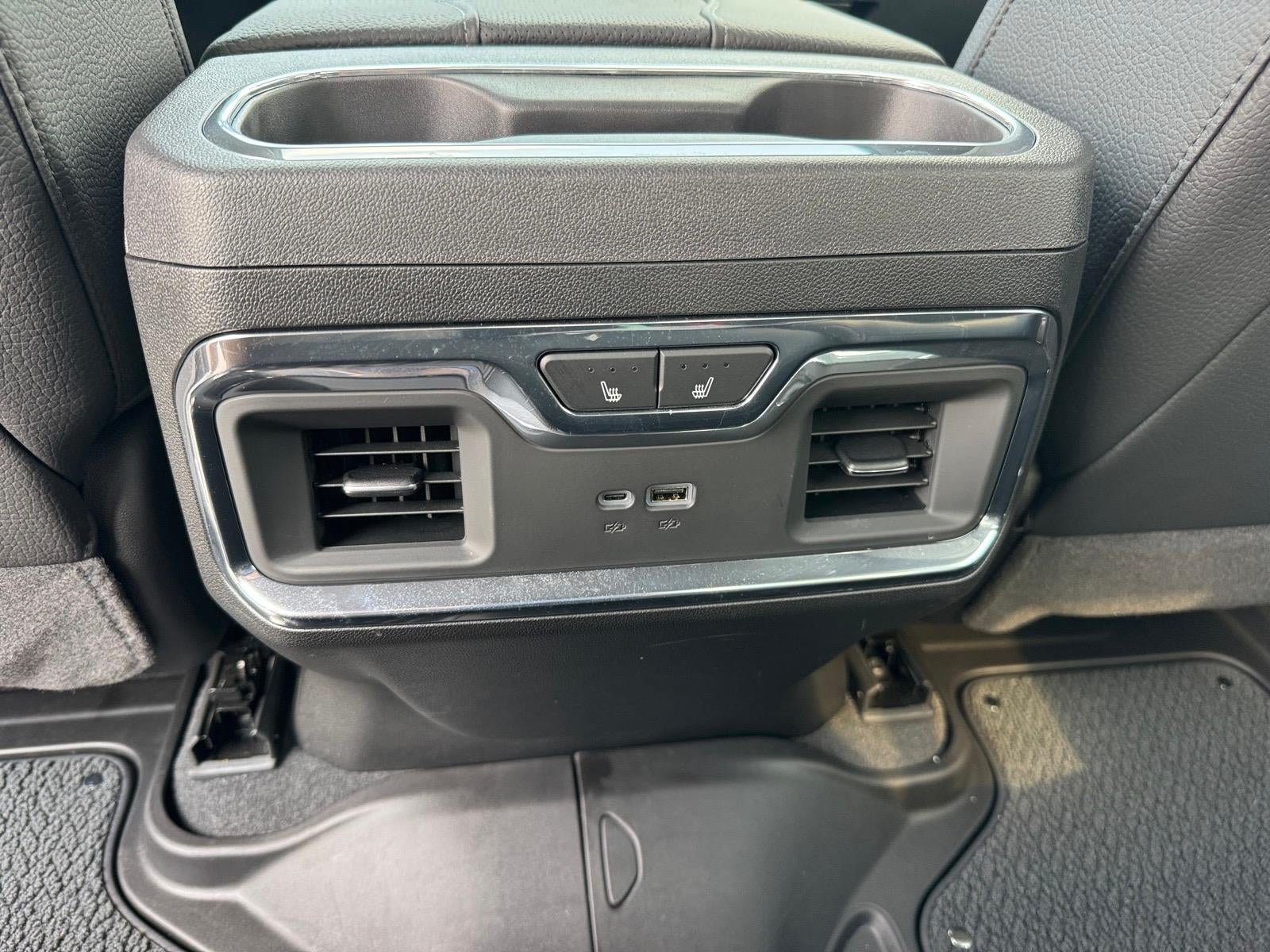 Used 2026 GMC Sierra 1500 Denali w/ Denali Reserve Package AWD/4WD image 9