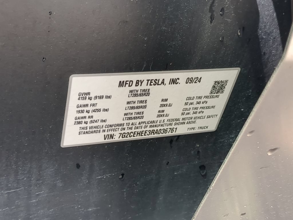 Used 2024 Tesla Cybertruck Cyberbeast AWD/4WD image 33