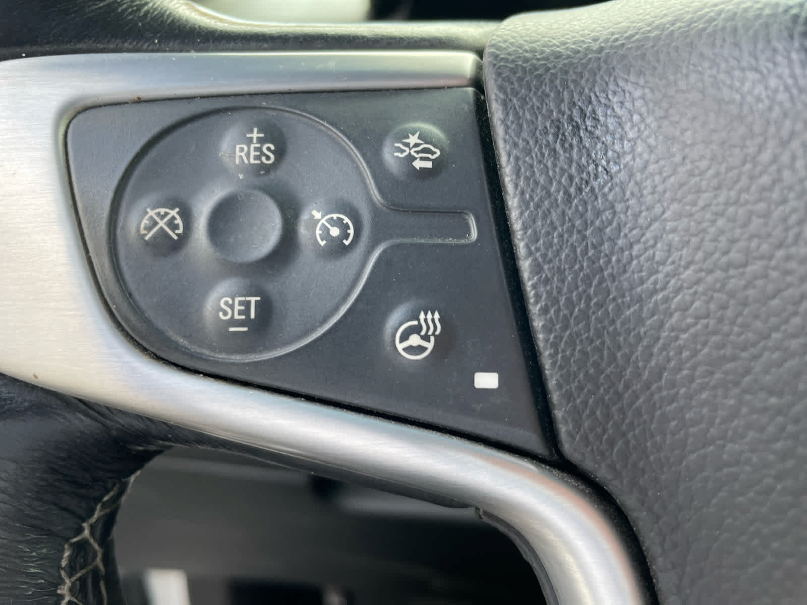 Used 2018 GMC Yukon SLT AWD/4WD image 20