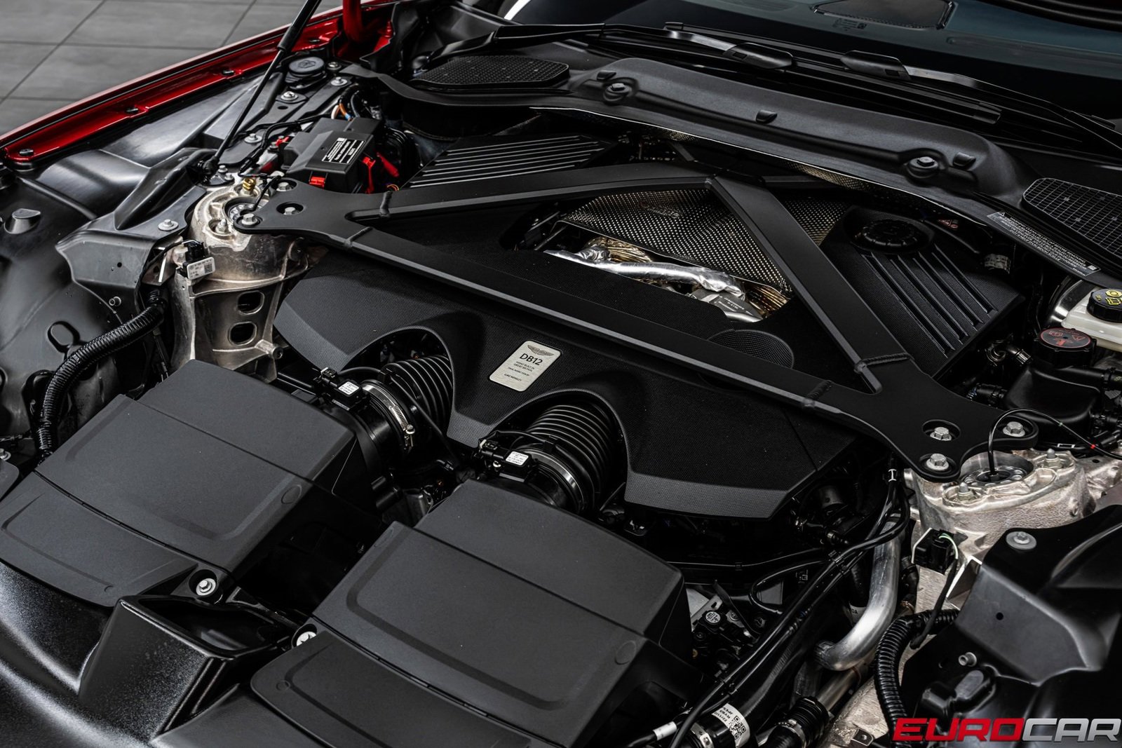 Used 2024 Aston Martin DB12 Coupe image 10