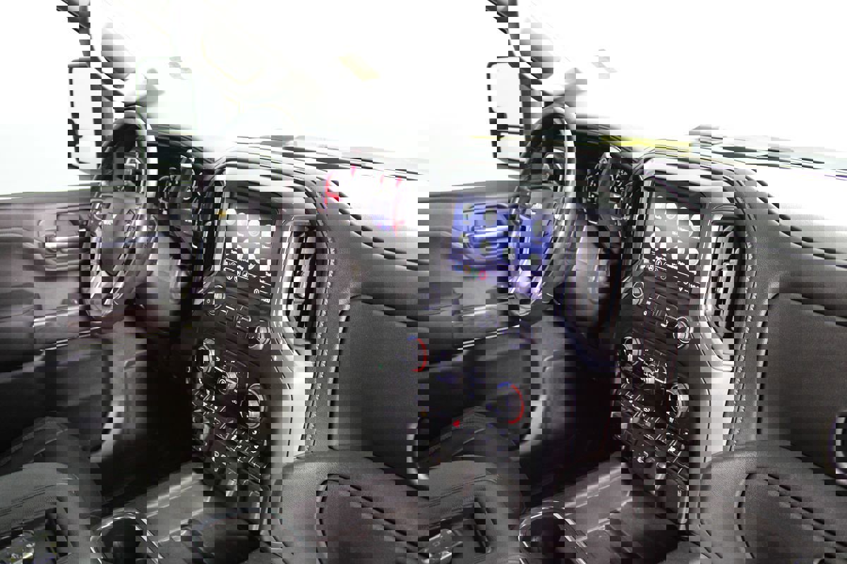 Used 2020 Chevrolet Silverado 2500 LTZ w/ LTZ Plus Package image 12