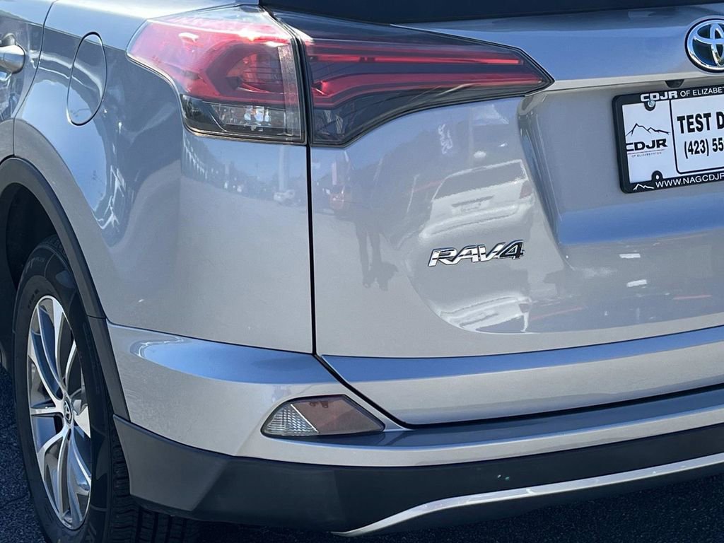 Used 2017 Toyota RAV4 XLE image 5