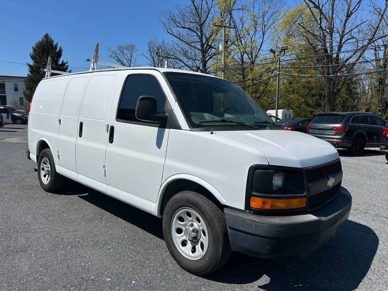 Used 2012 Chevrolet Express 1500 image 3