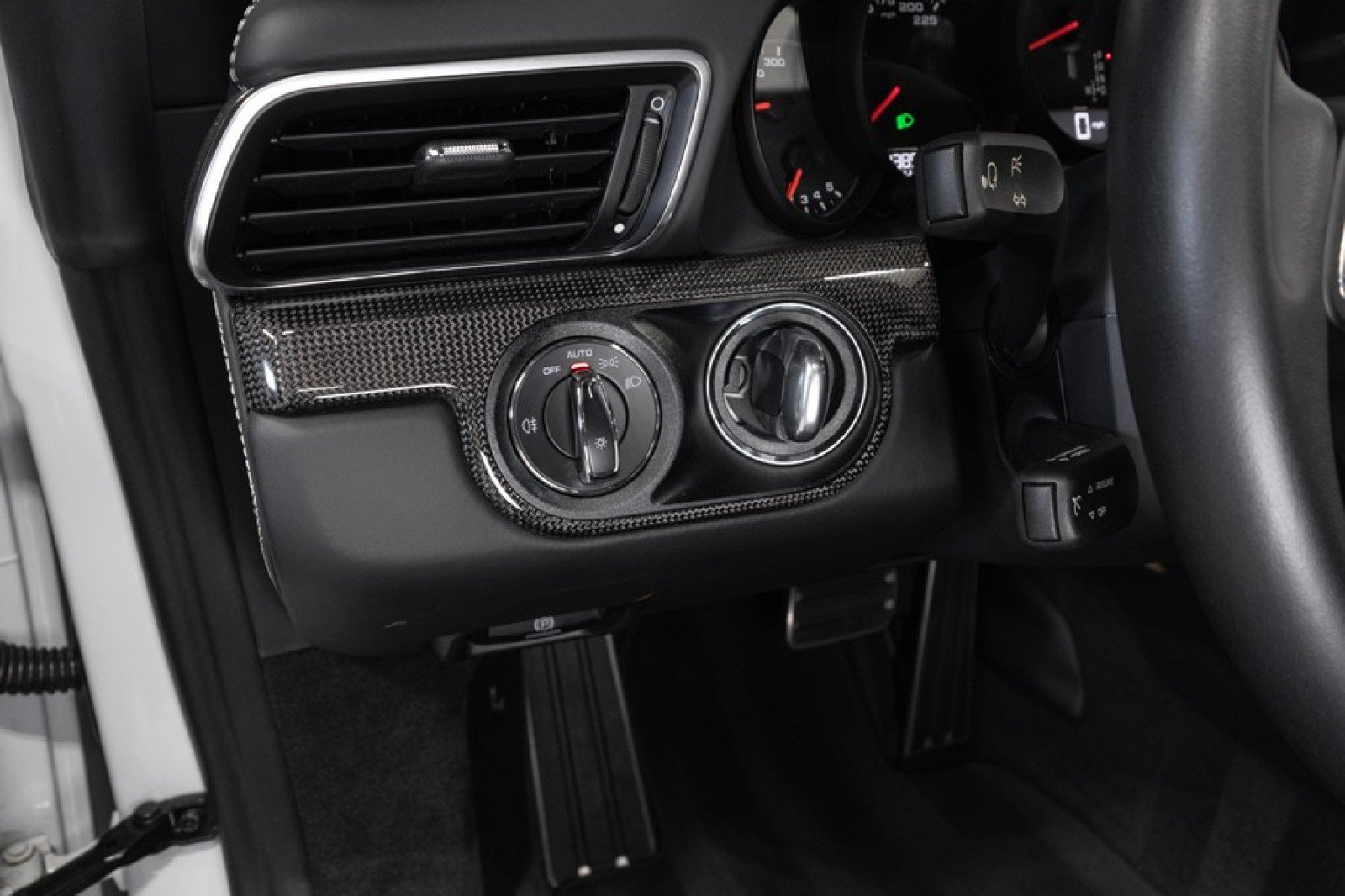 Used 2019 Porsche 911 Turbo S AWD/4WD image 23