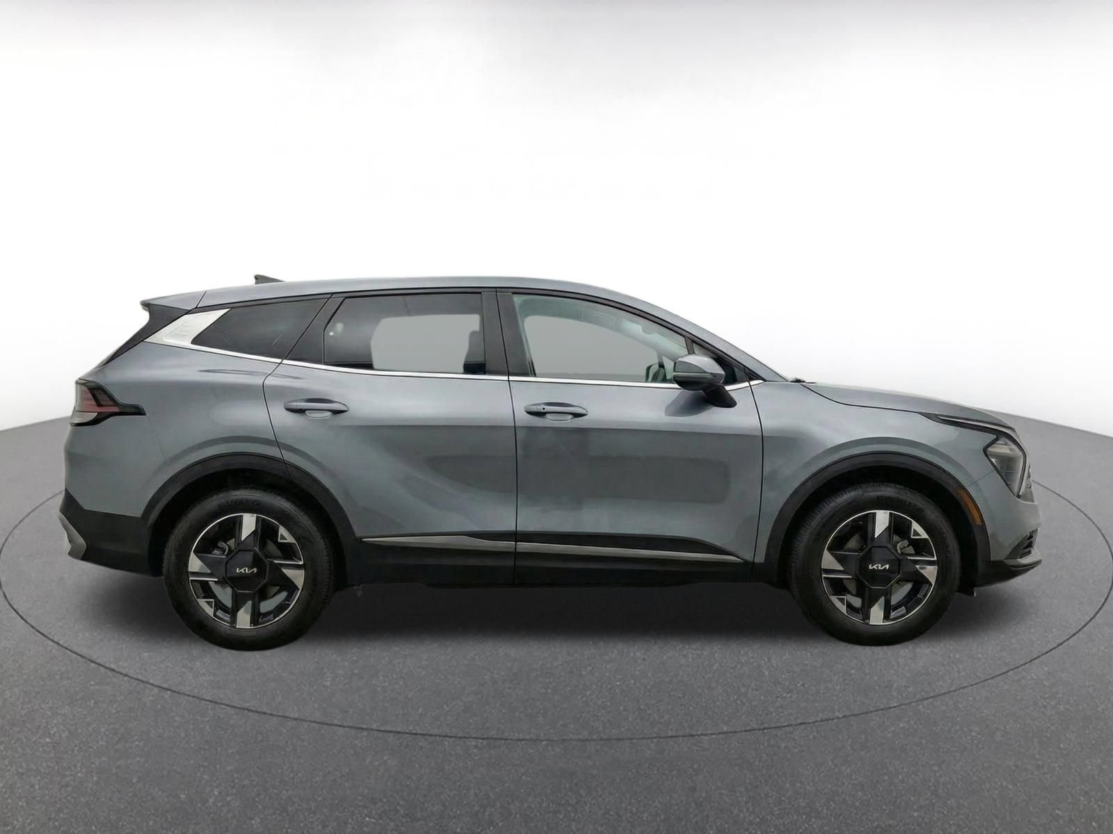 Used 2026 Kia Sportage LX AWD/4WD image 10