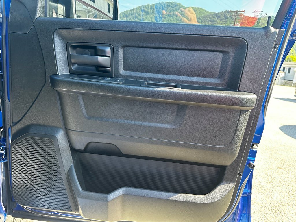 Used 2019 RAM 1500 Express w/ Express Value Package AWD/4WD image 27