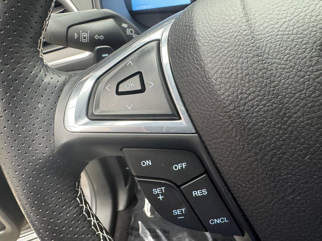 Used 2023 Ford Edge ST AWD/4WD image 14