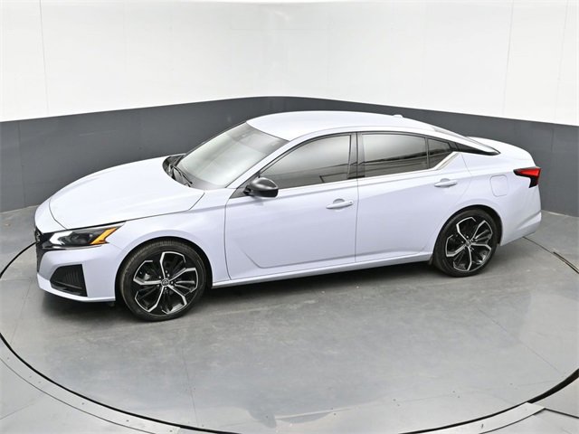 Used 2024 Nissan Altima 2.5 SR