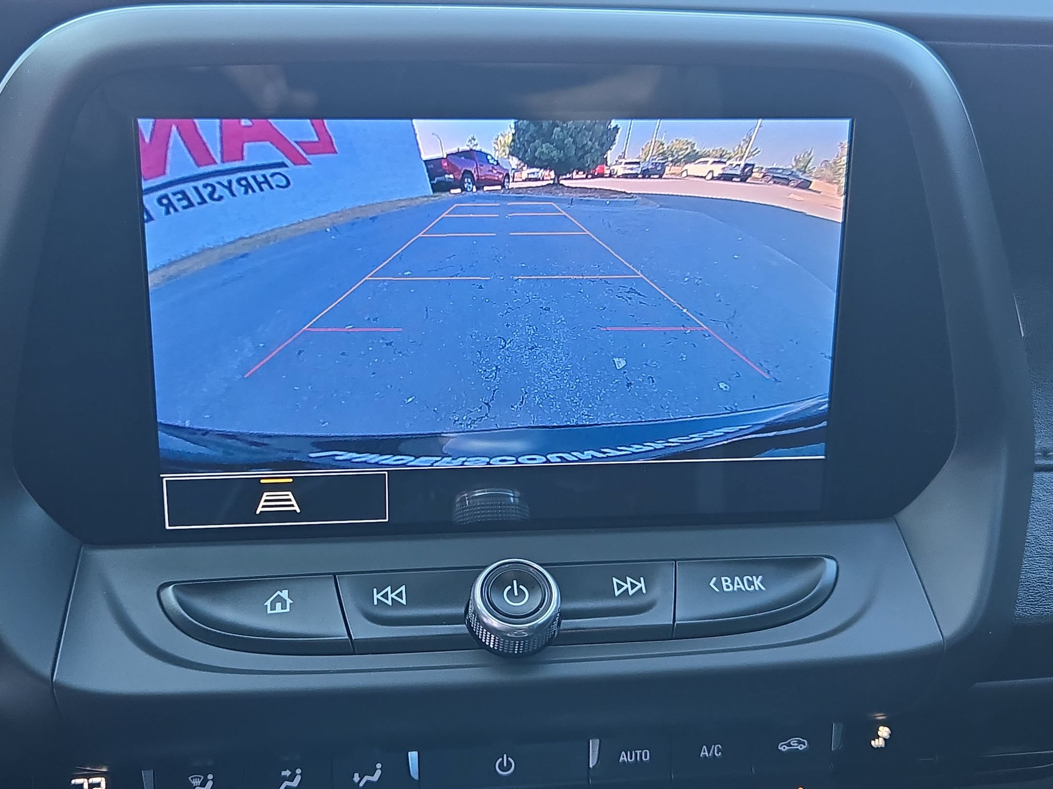 Used 2022 Chevrolet Camaro LT w/ Technology Package RWD image 28