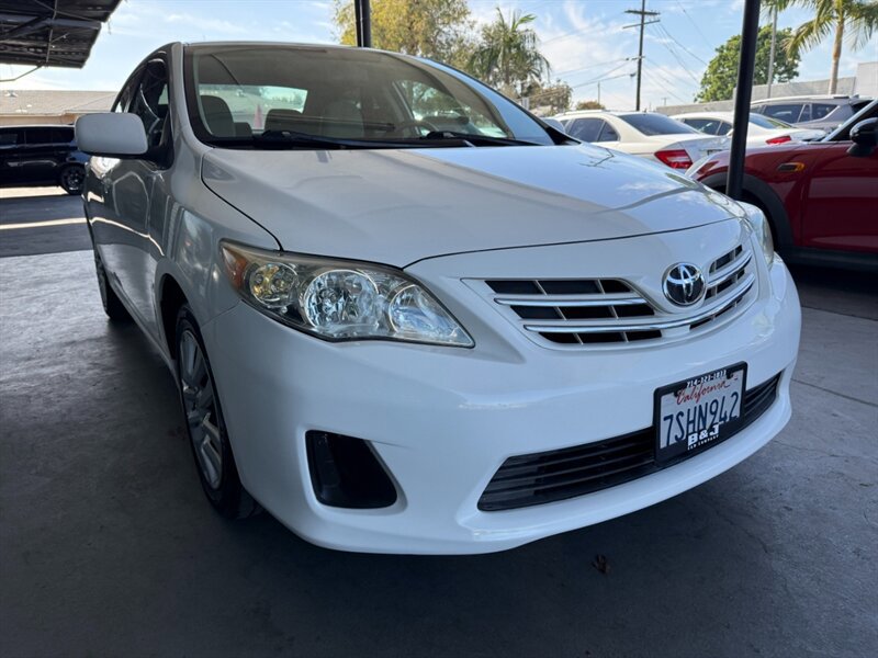 Used 2013 Toyota Corolla LE FWD image 9