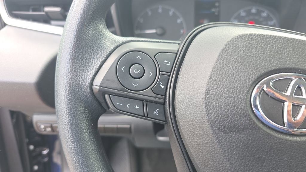 Used 2023 Toyota Corolla LE image 25