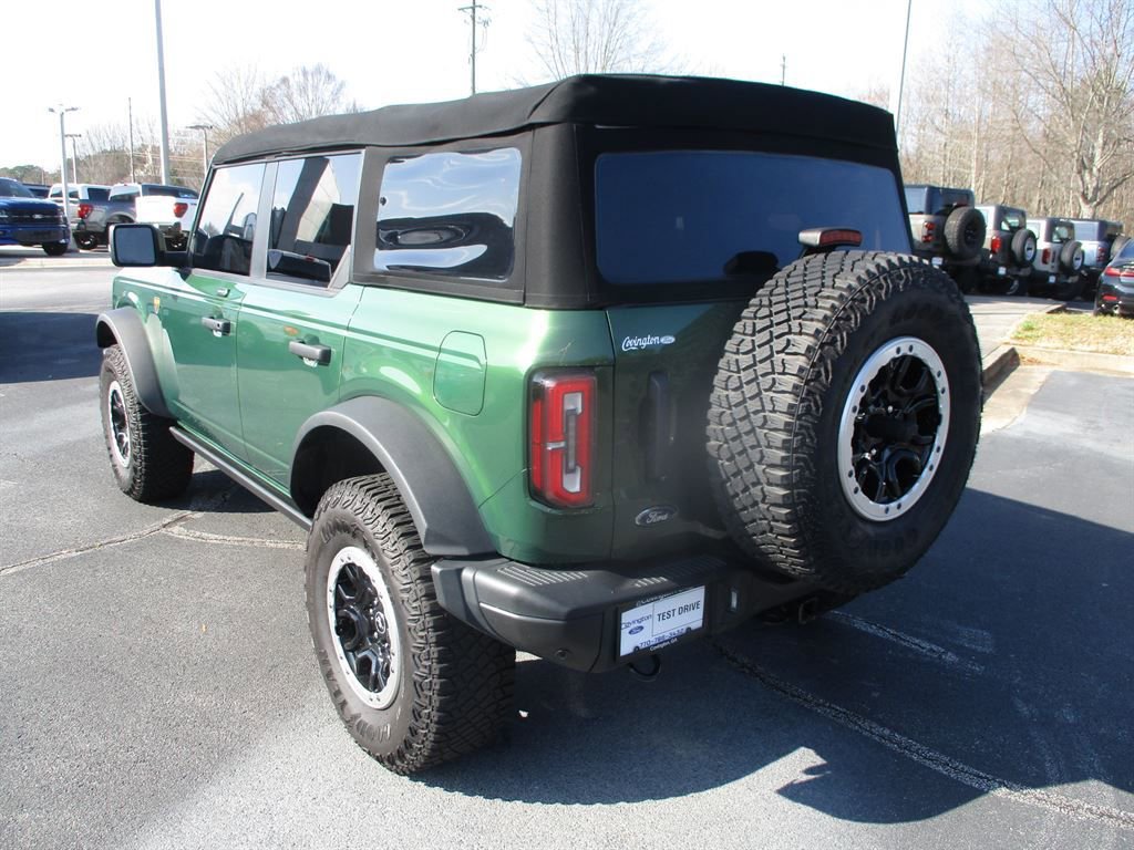 Used 2022 Ford Bronco Badlands image 3