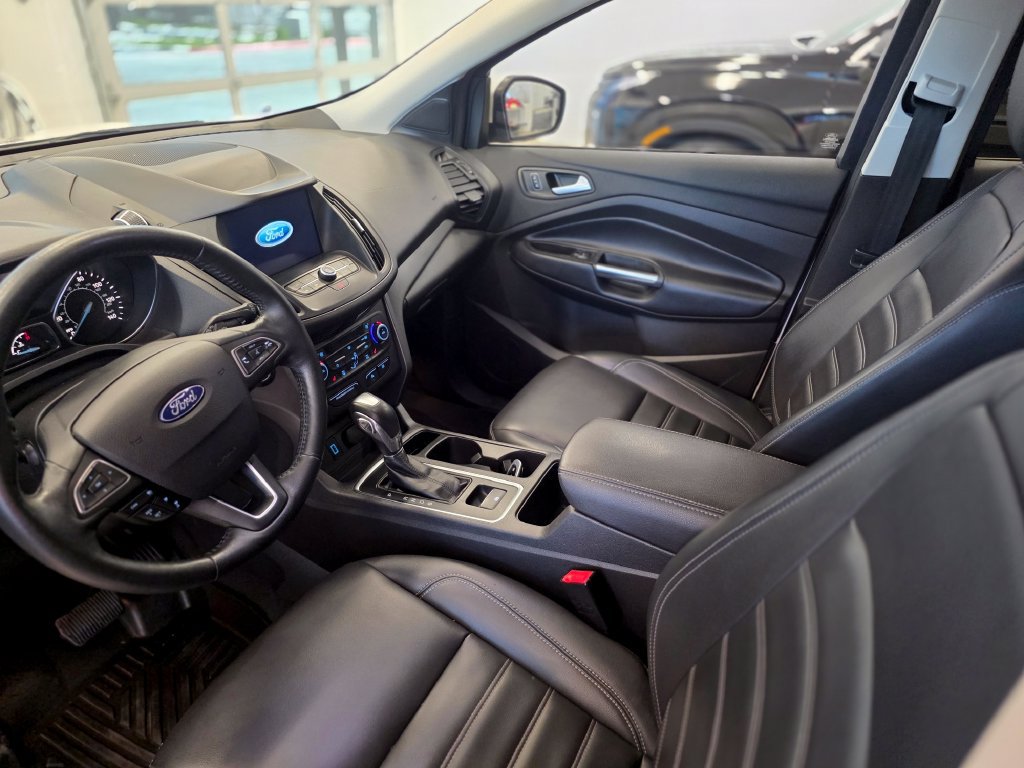 Used 2019 Ford Escape SEL FWD image 12