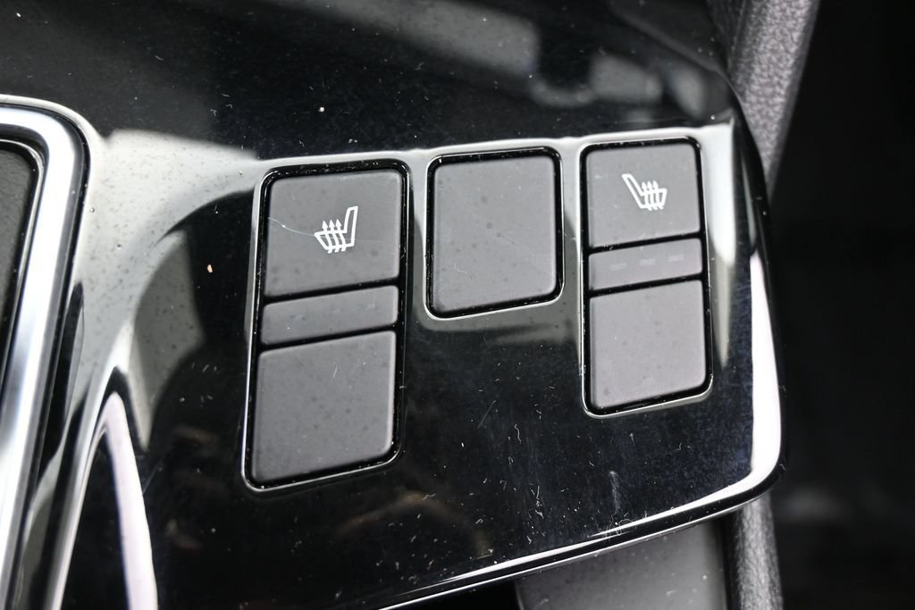 Used 2025 Kia Sportage EX FWD image 26