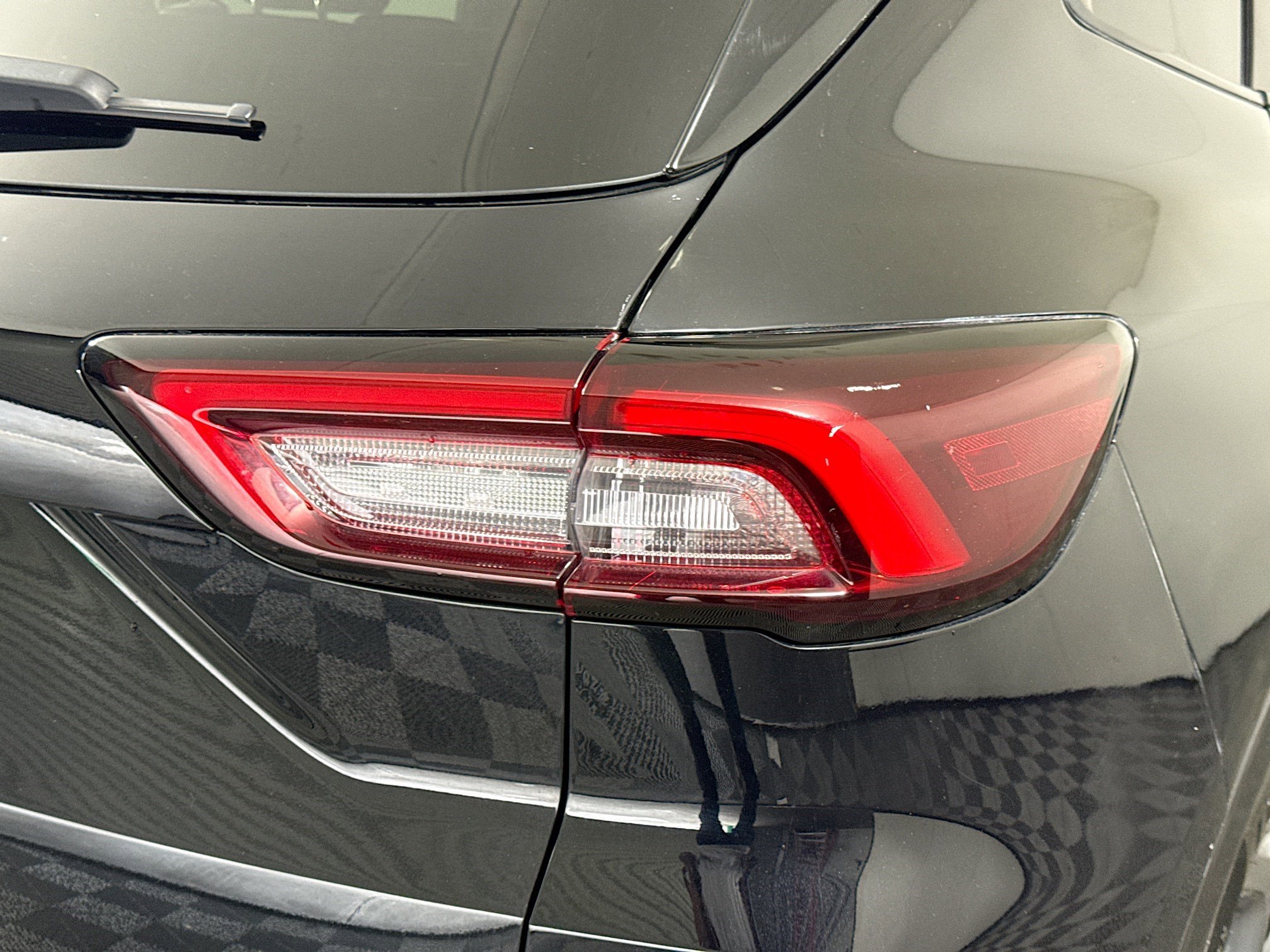 Used 2024 Ford Escape ST-Line image 34