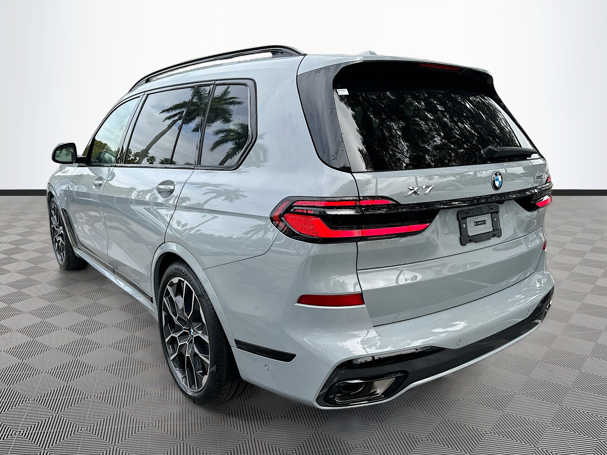 New 2026 BMW X7 xDrive40i w/ M Sport Package image 4