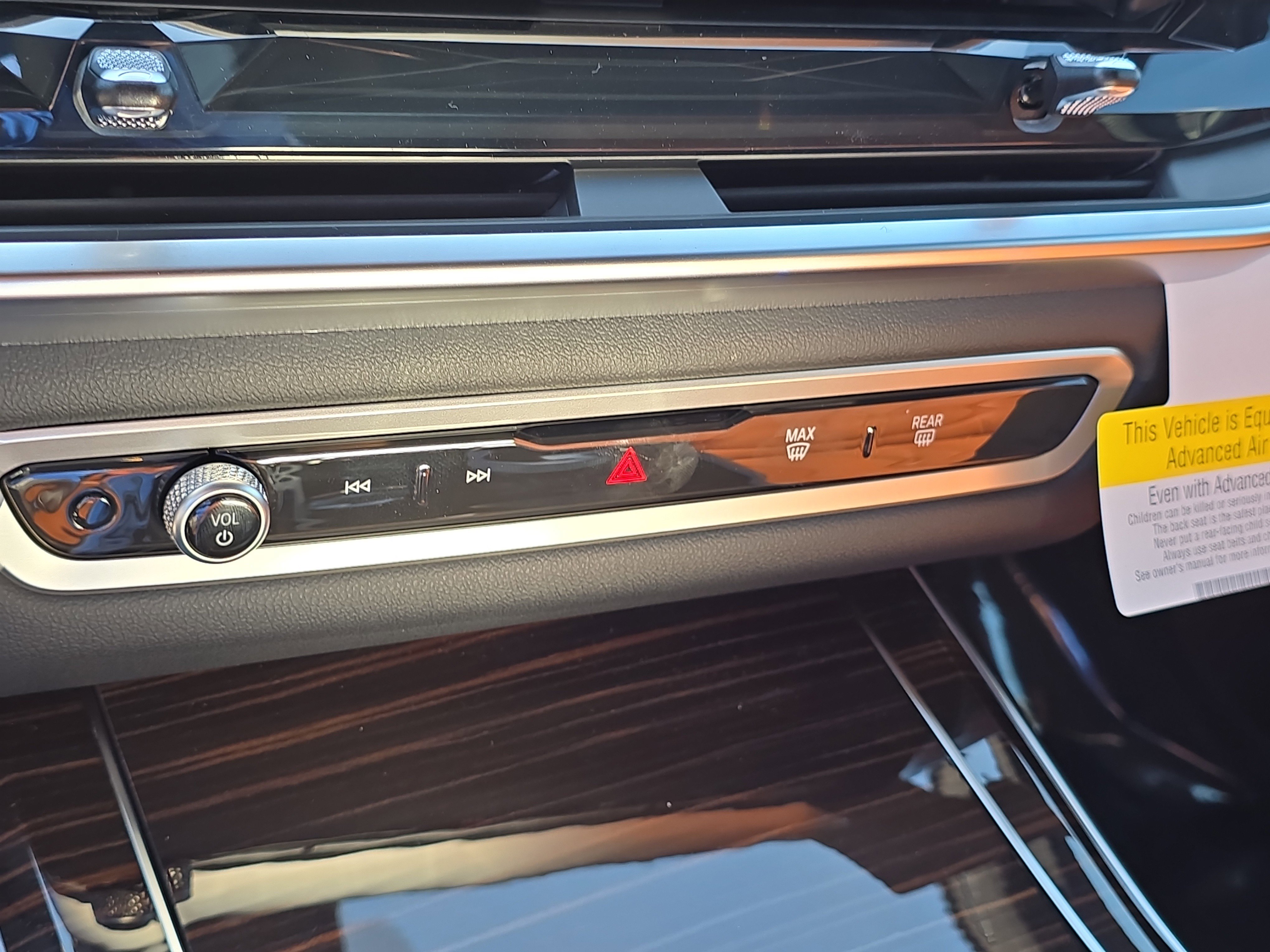 New 2026 BMW X7 M60i image 28
