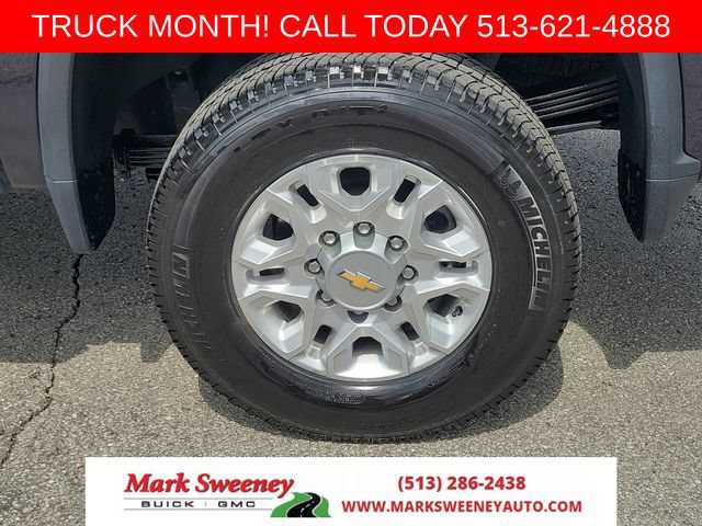 Used 2024 Chevrolet Silverado 2500 LTZ w/ LTZ Convenience Package AWD/4WD image 5