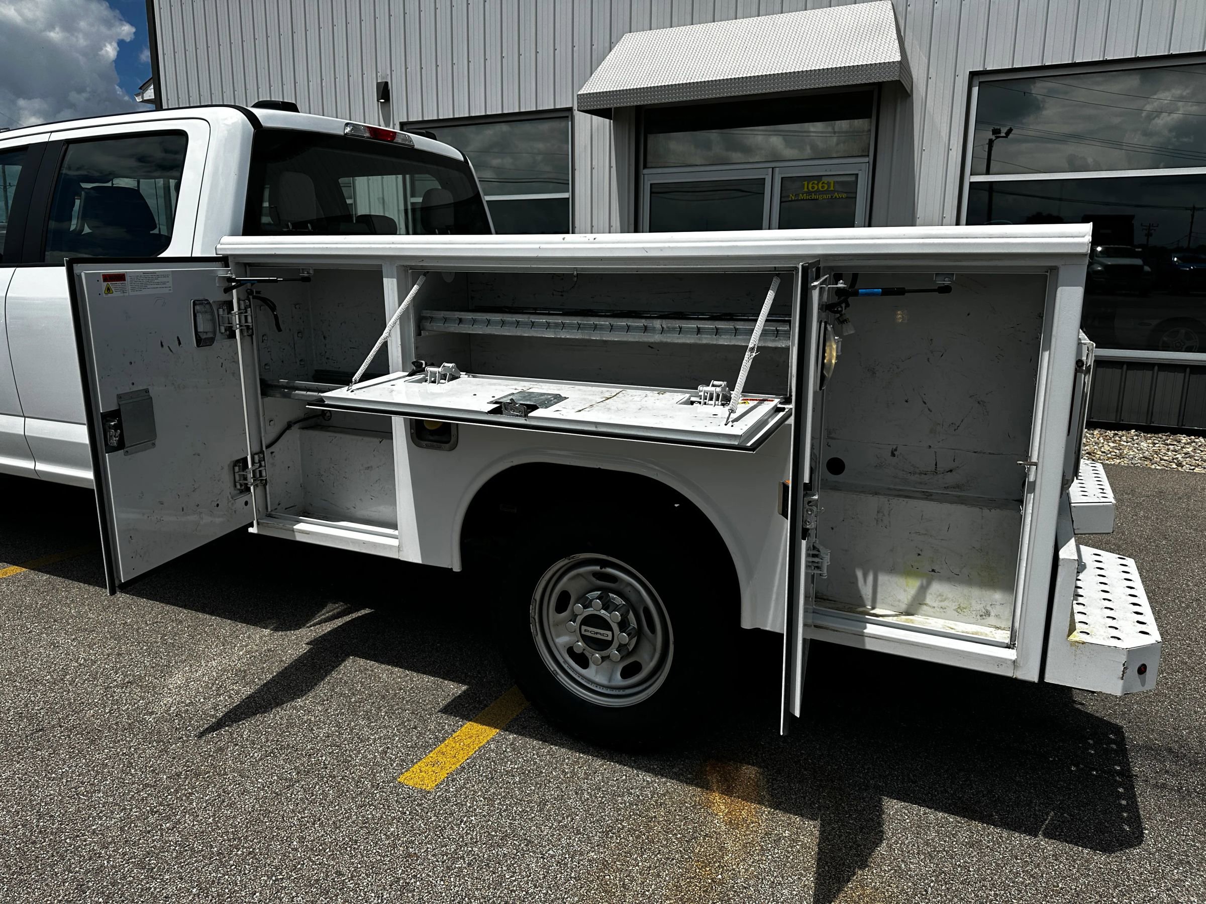 Used 2022 Ford F250 XL w/ Power Equipment Group image 7